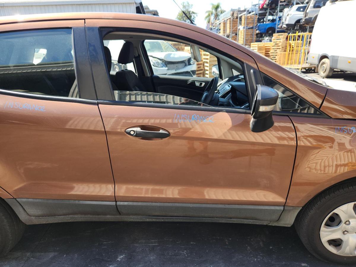 1000868757-Right Front Door
