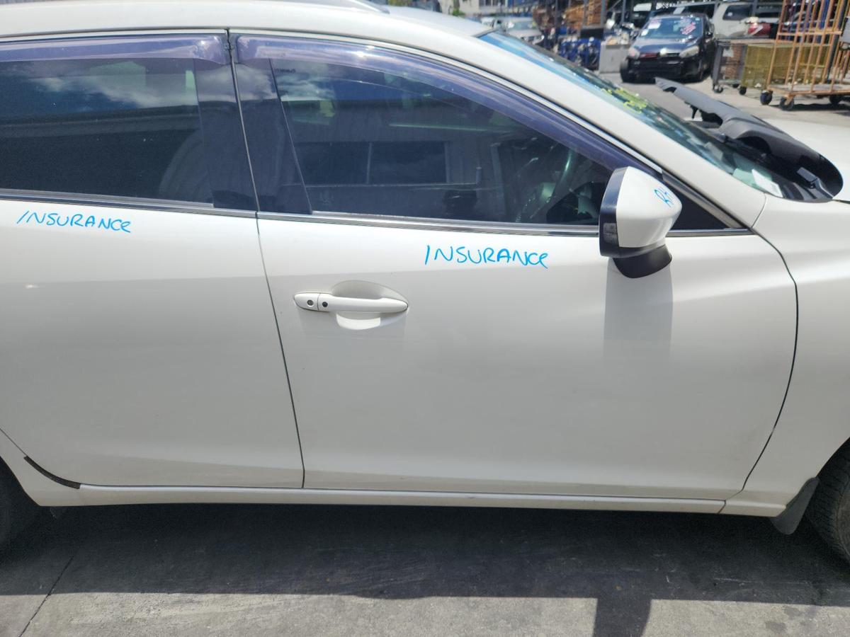 1000884480-Right Front Door