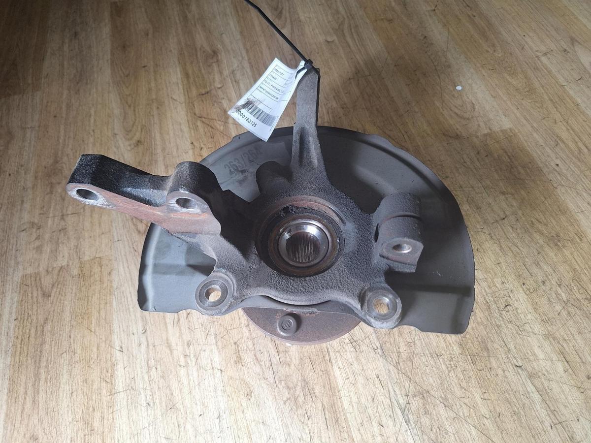 1000909306-Right Front Hub Assembly Top