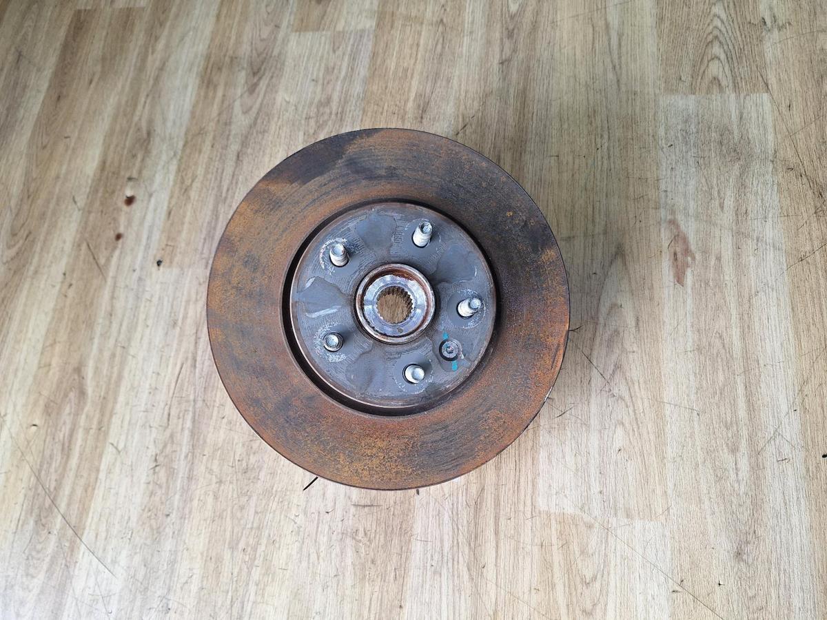 1000888502-Right Front Hub Assembly Top