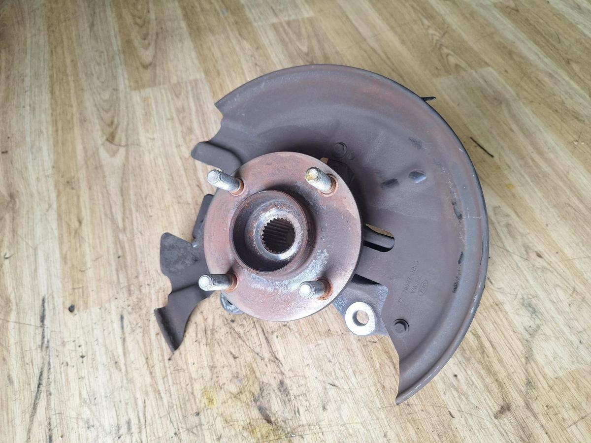1000898364-Right Front Hub Assembly Top