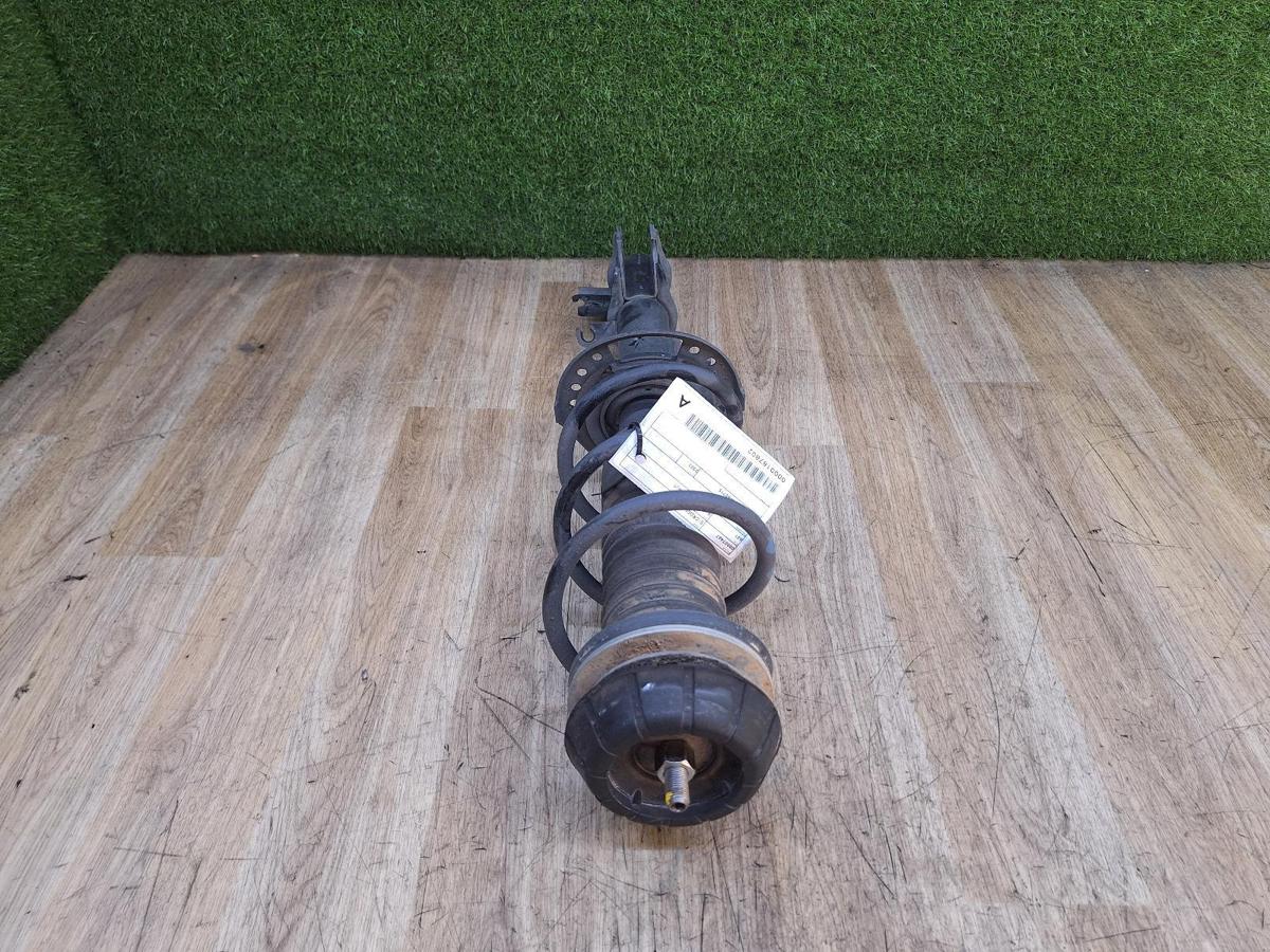 1000935364-Right Front Strut Top