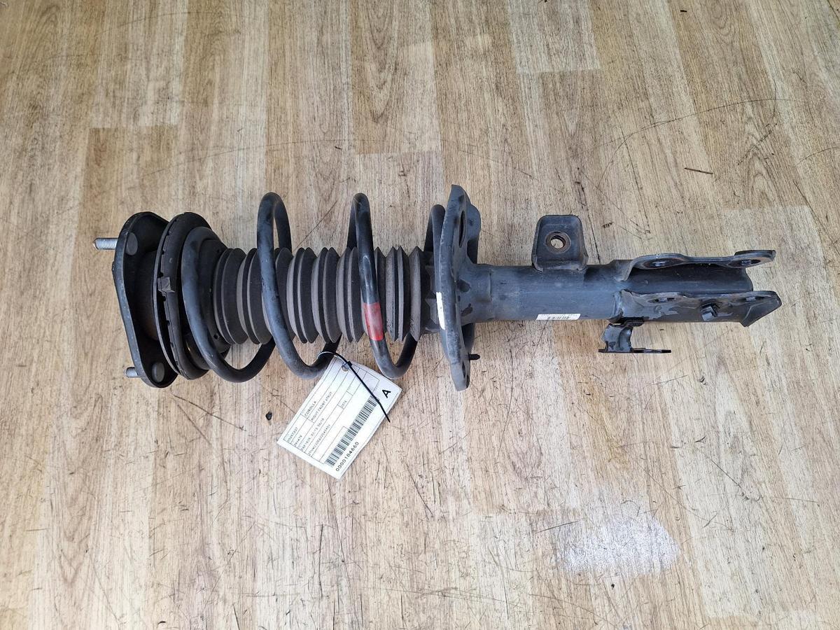 1000918914-Right Front Strut Top