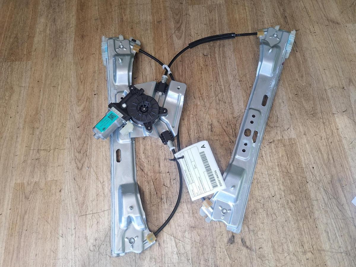 1000915726-Right Front Window Reg/Motor Top
