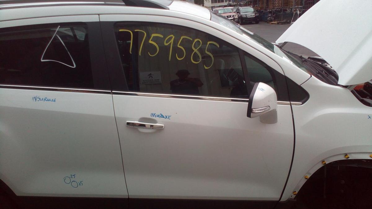1000728366-Right Front Door