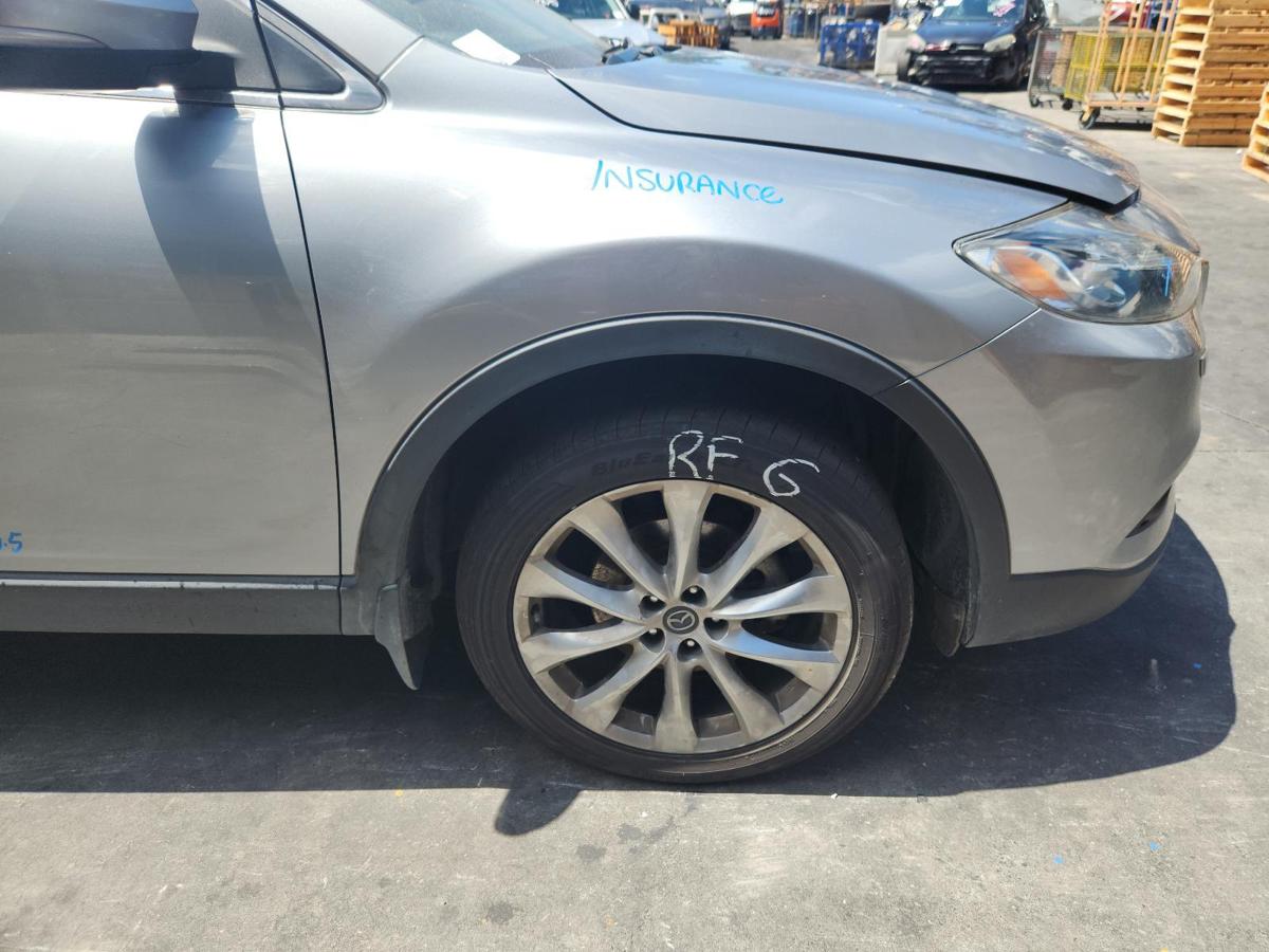1000885267-Right Guard