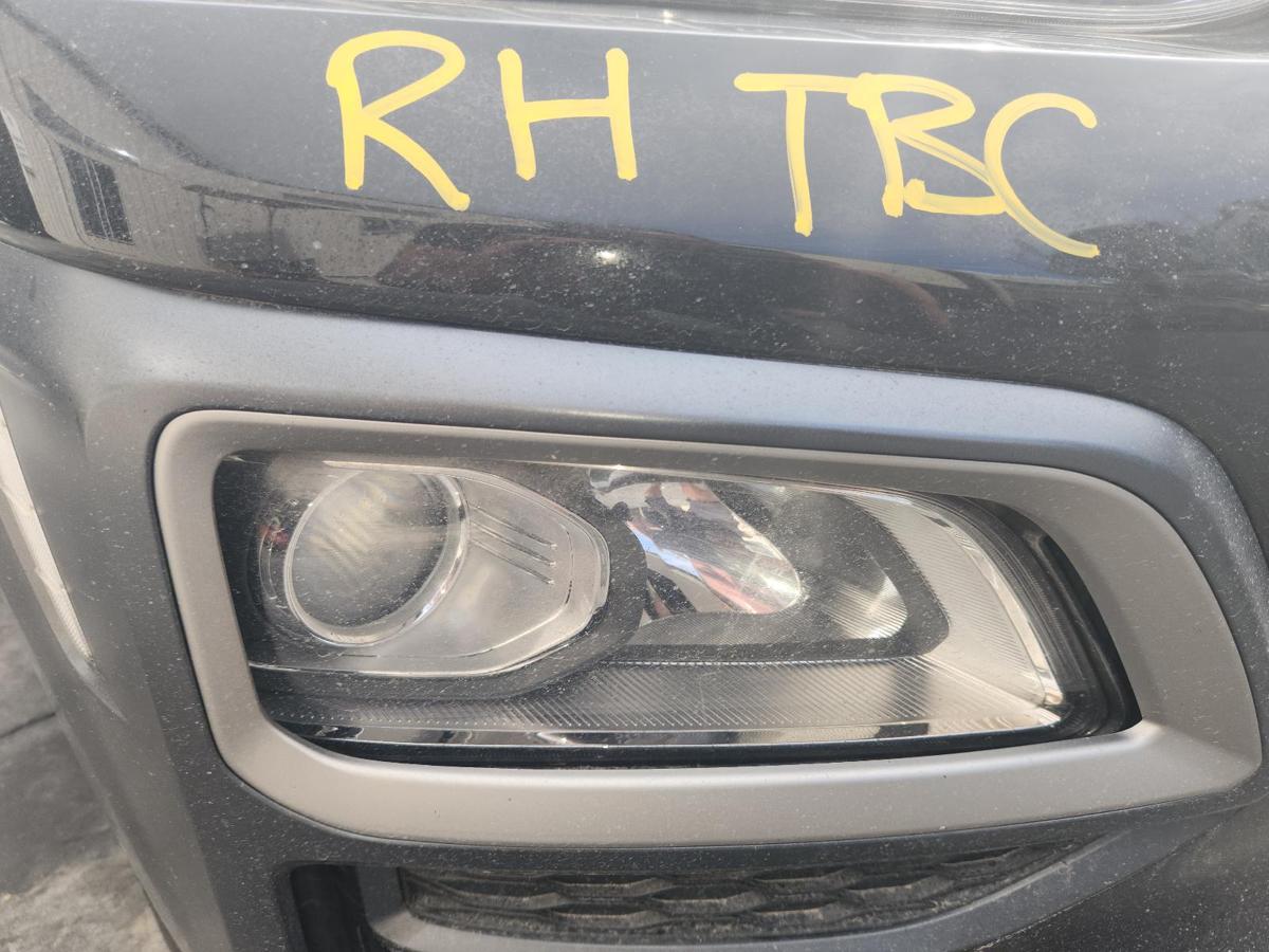 1000780838-Right Headlamp