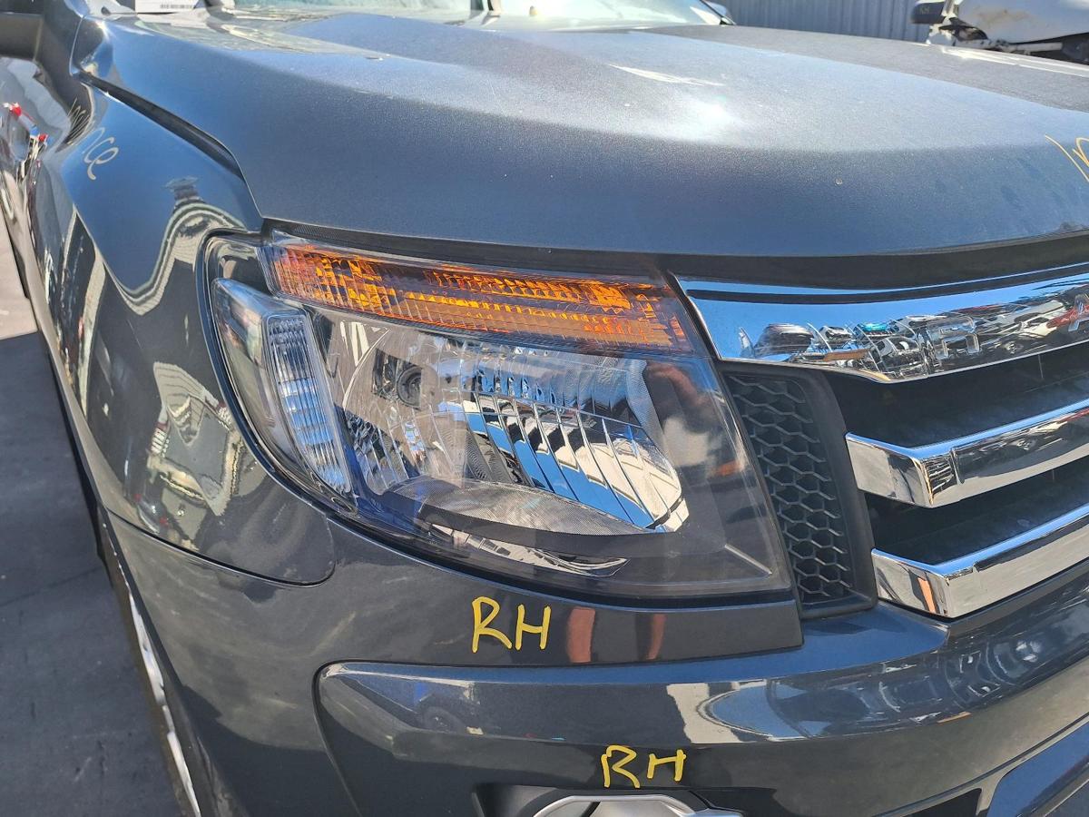 1000788181-Right Headlamp