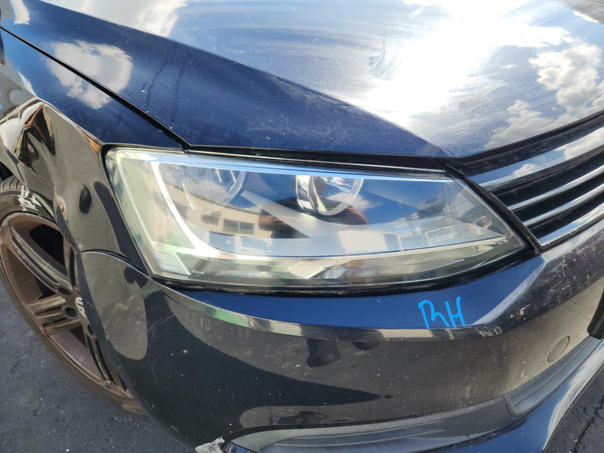 1000939654-Right Headlamp