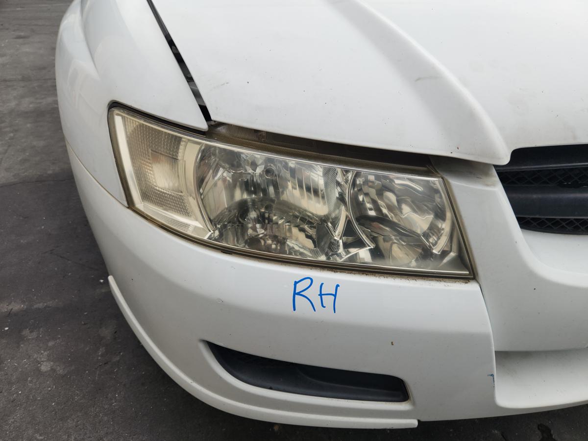 1000936474-Right Headlamp