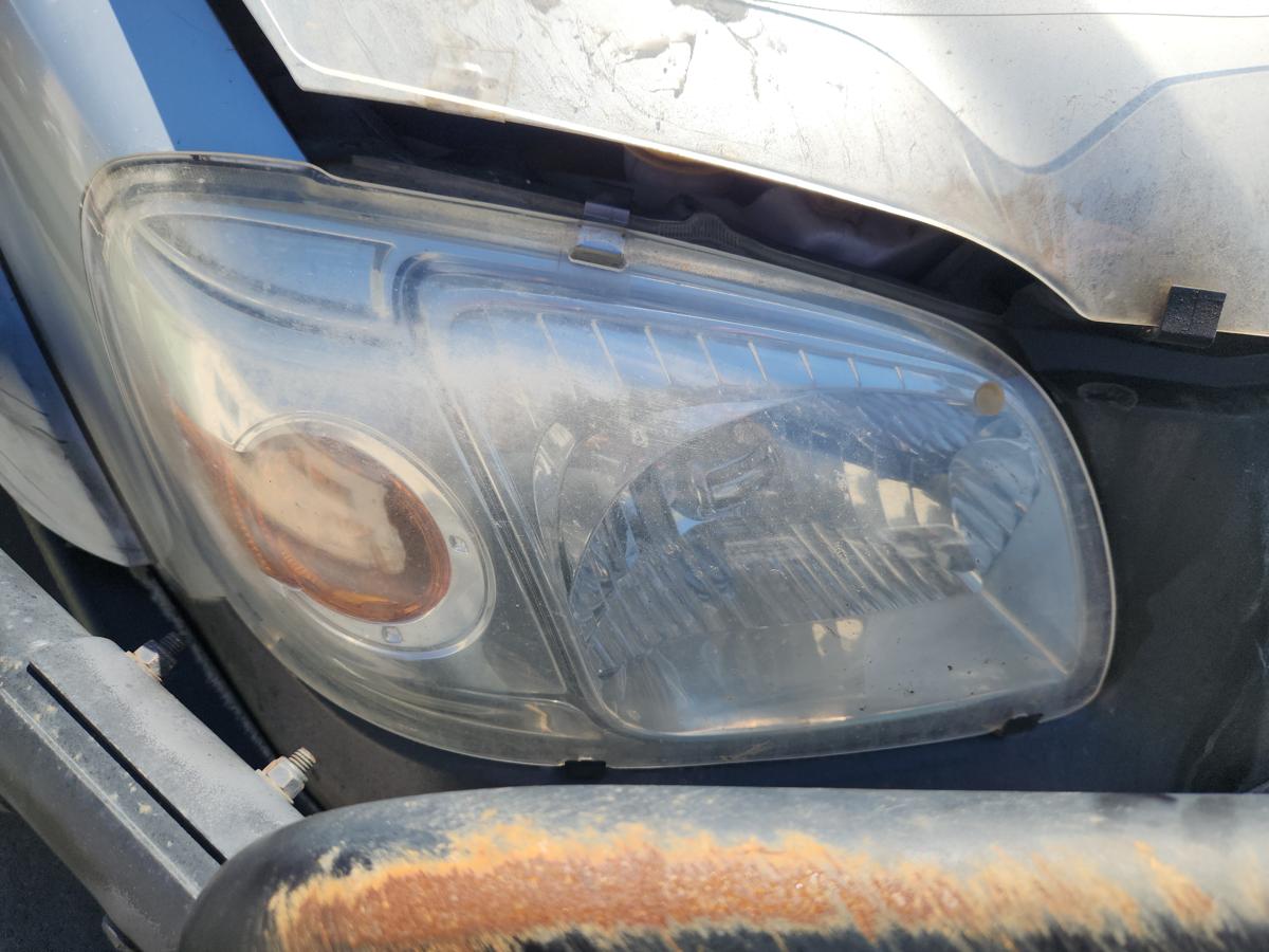 1000939801-Right Headlamp