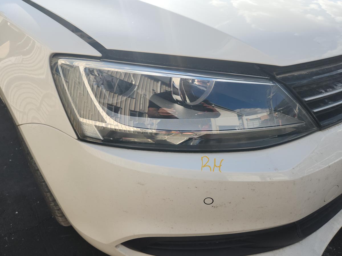 1000942308-Right Headlamp