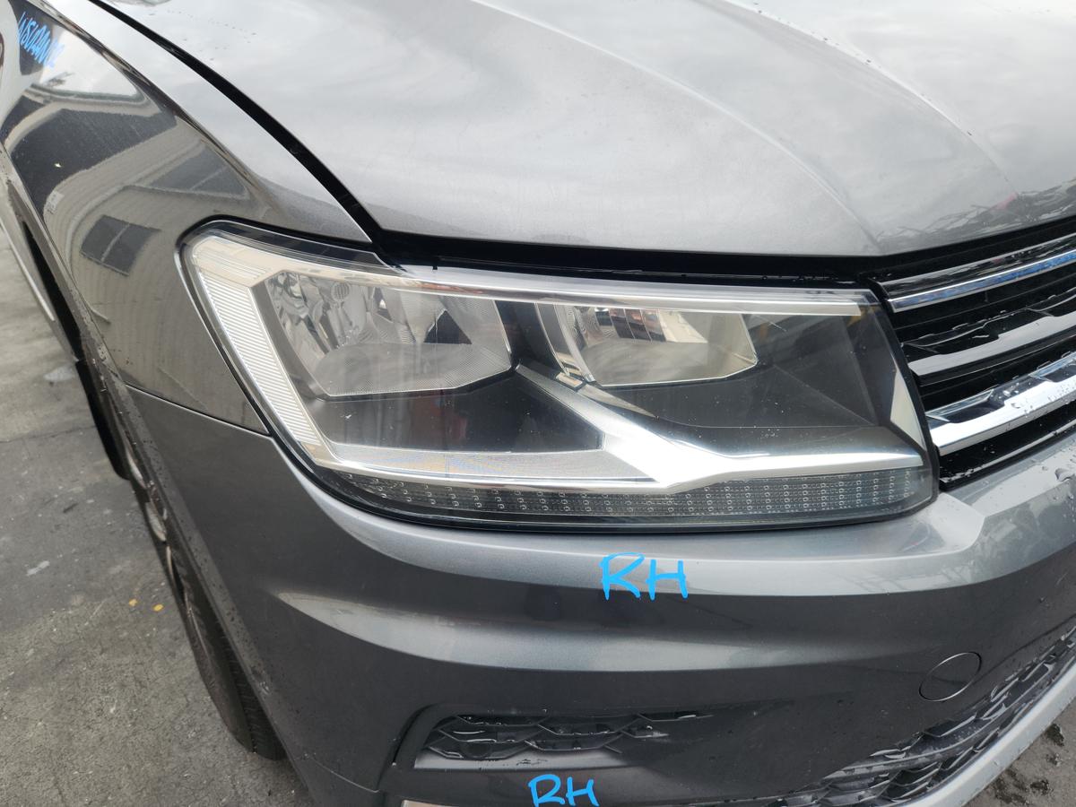 Right Headlamp for VOLKSWAGEN TIGUAN