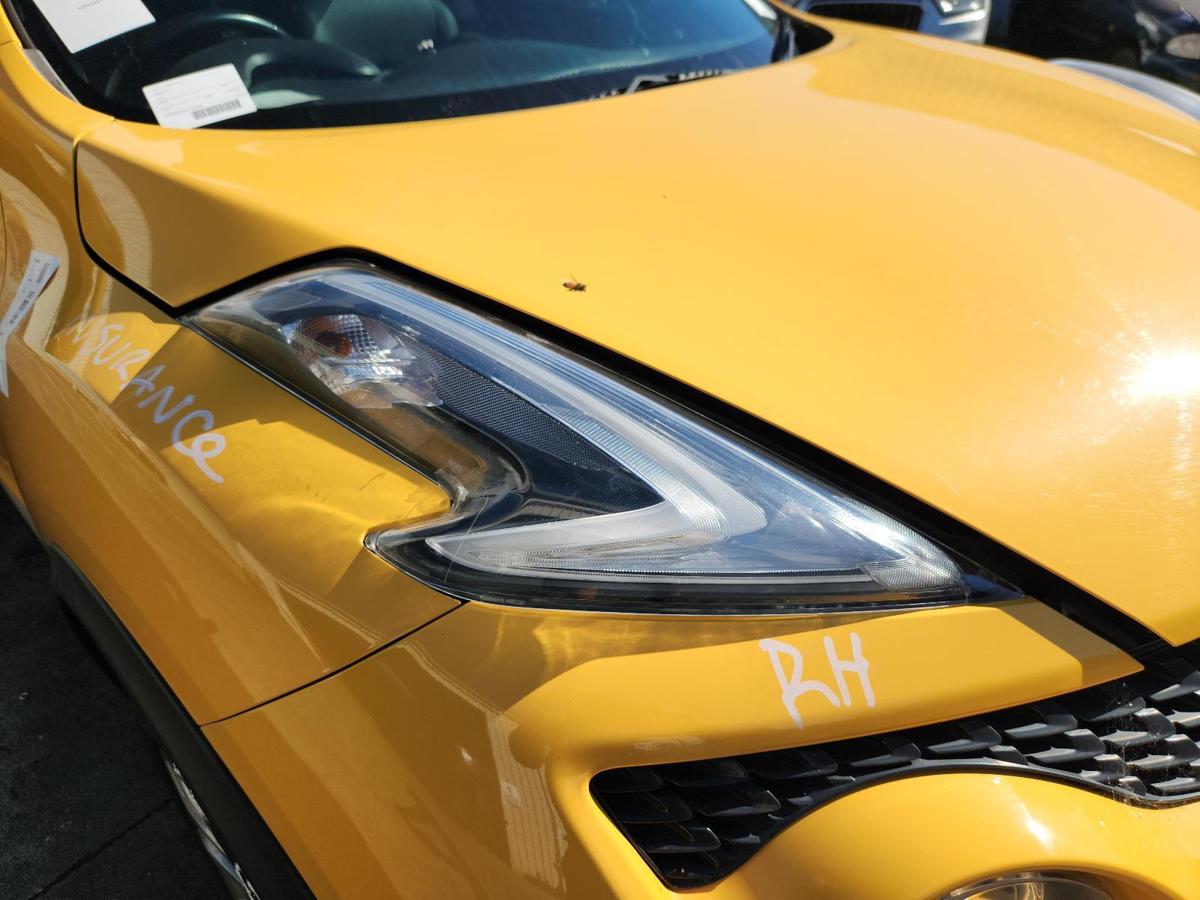 1000842395-Right Headlamp