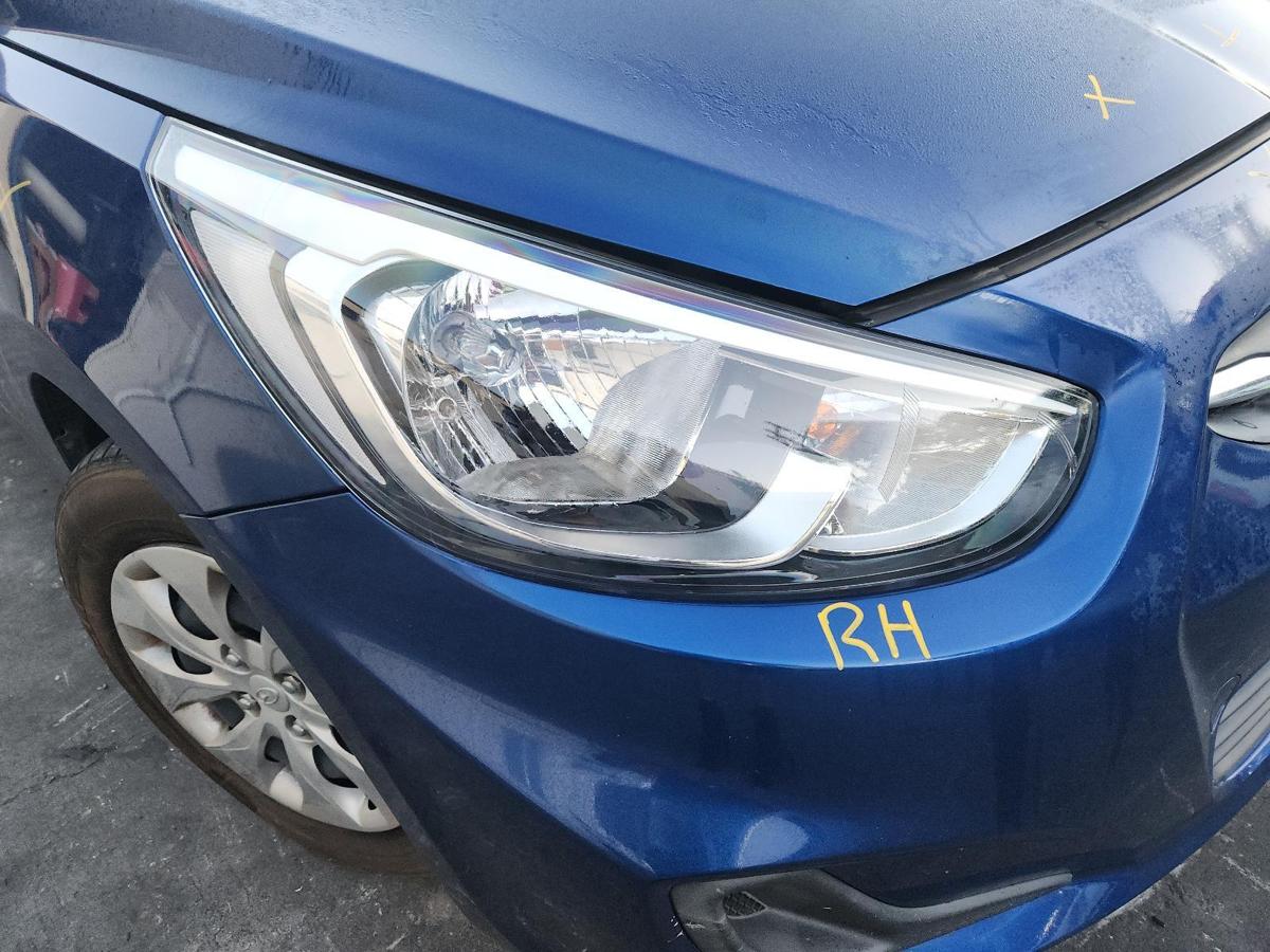 1000848250-Right Headlamp