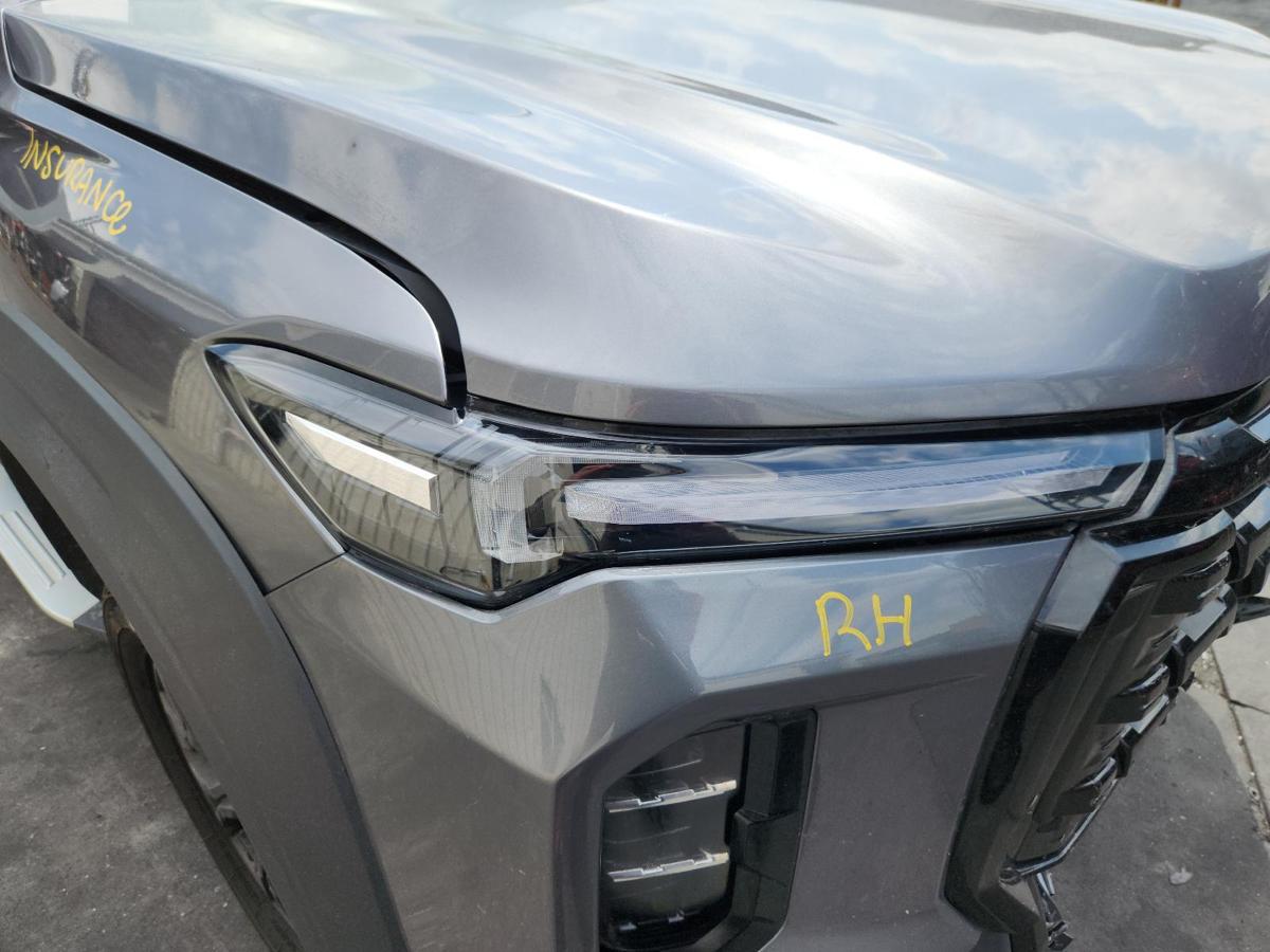 1000867410-Right Headlamp