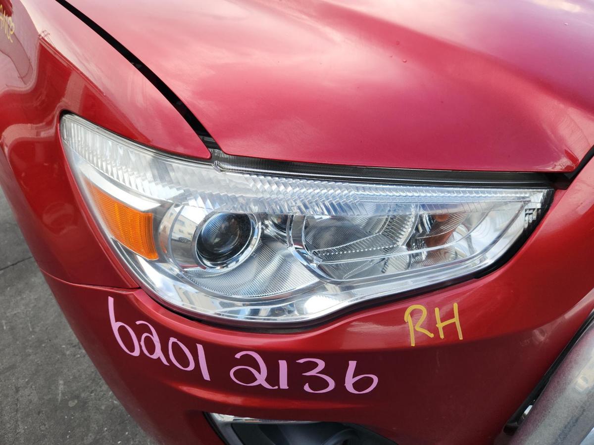 1000860666-Right Headlamp