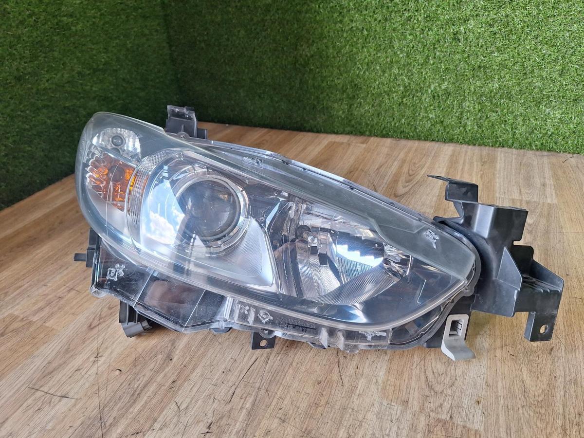 1000886003-Right Headlamp Top