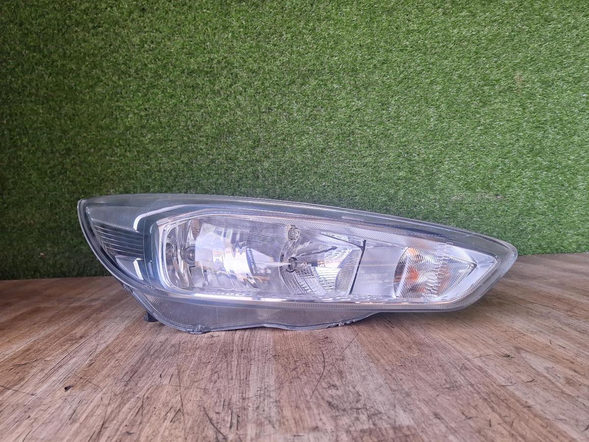 Right Headlamp for FORD FOCUS