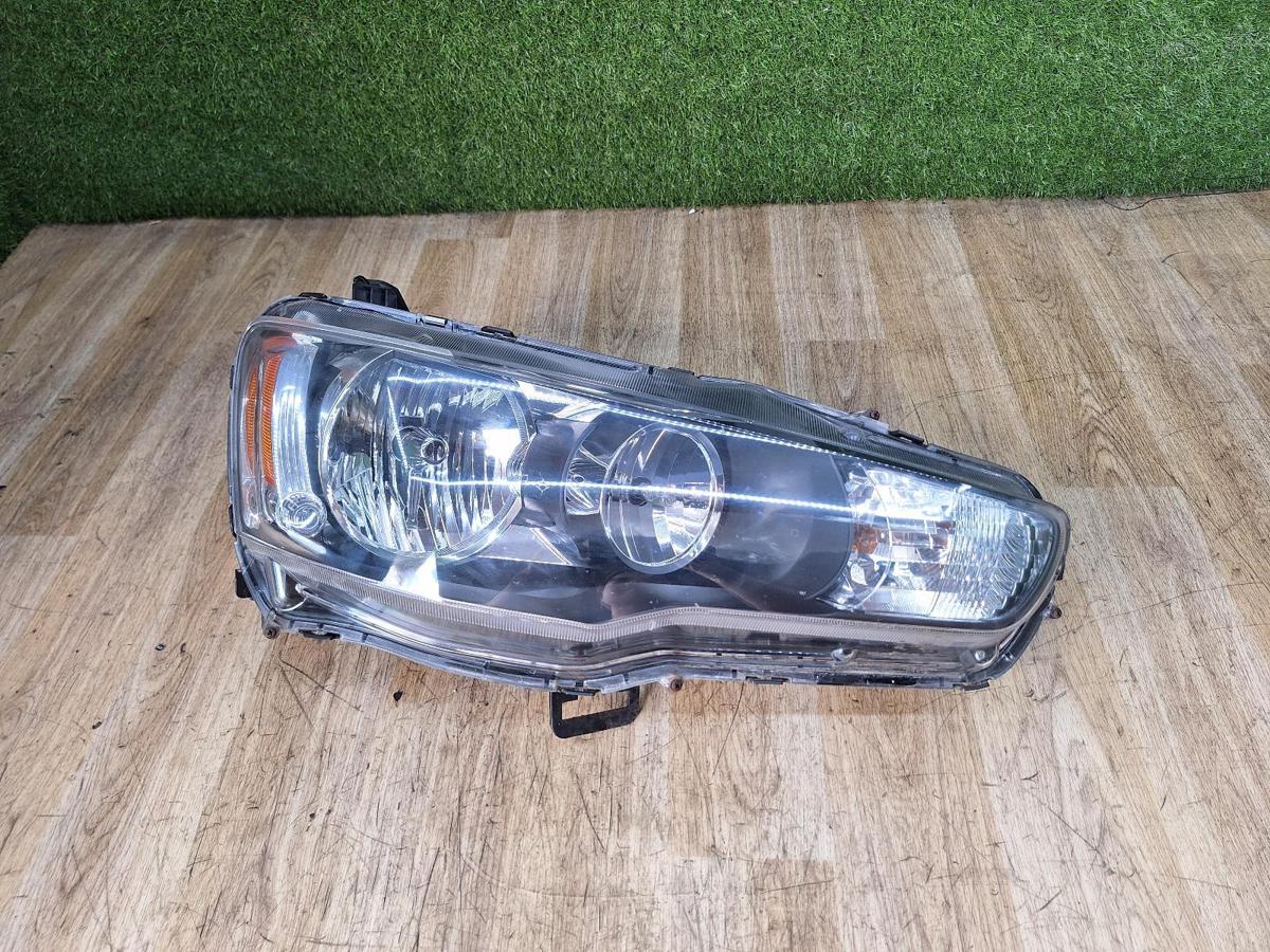 1000940105-Right Headlamp Top