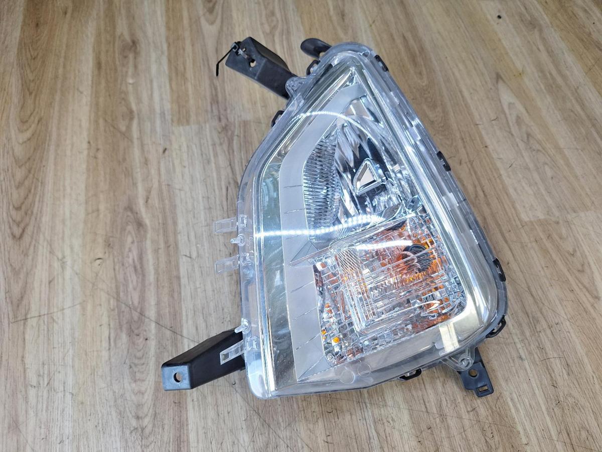 1000879638-Right Indicator Fog Side Bumper Foglamp Top