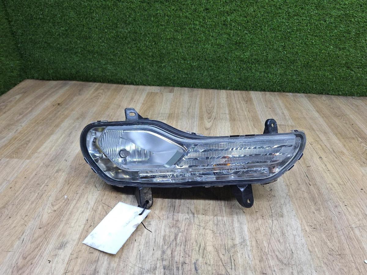 1000935733-Right Indicator Fog Side Bumper Foglamp Top