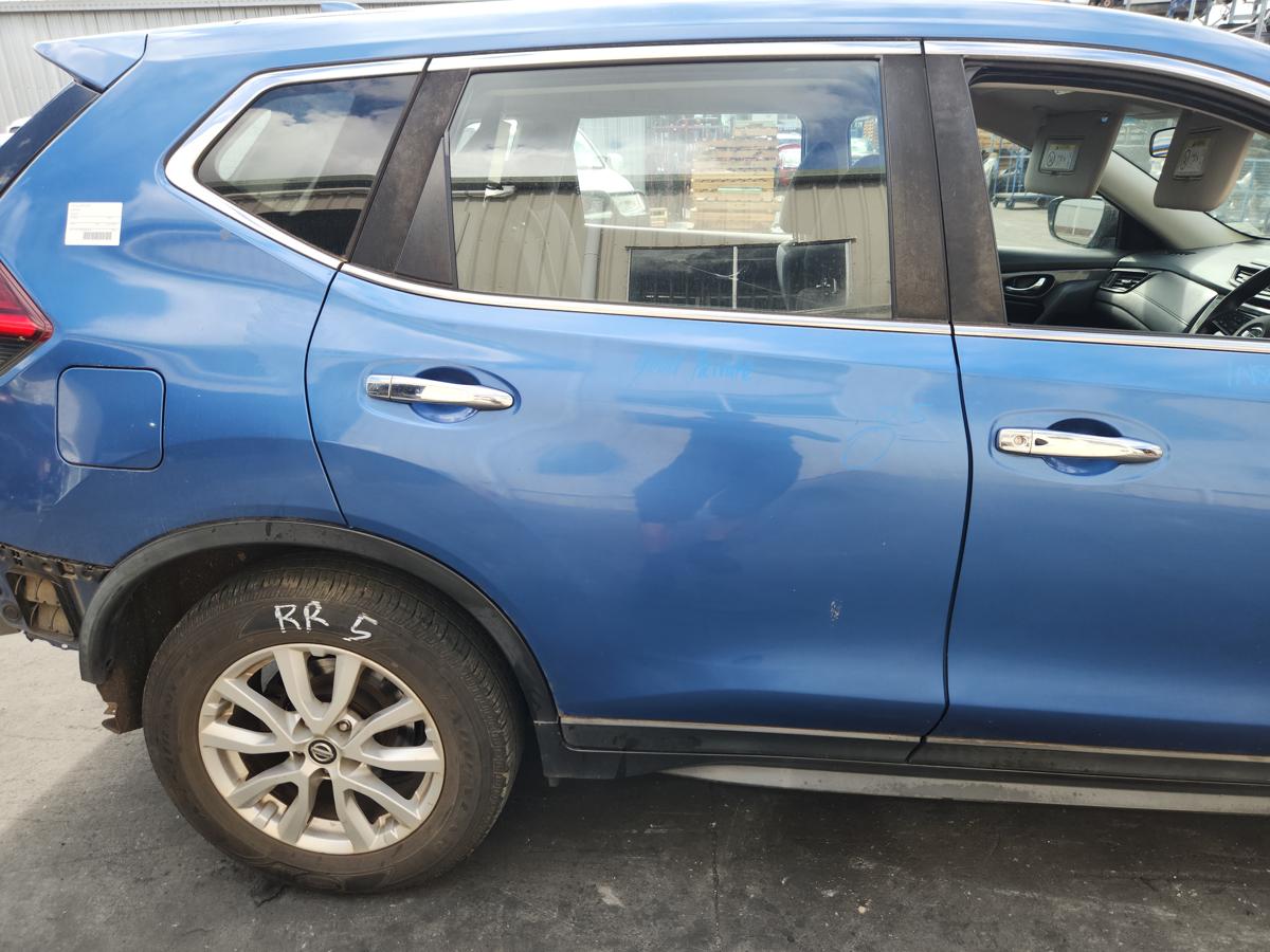 1000939000-Right Rear Door