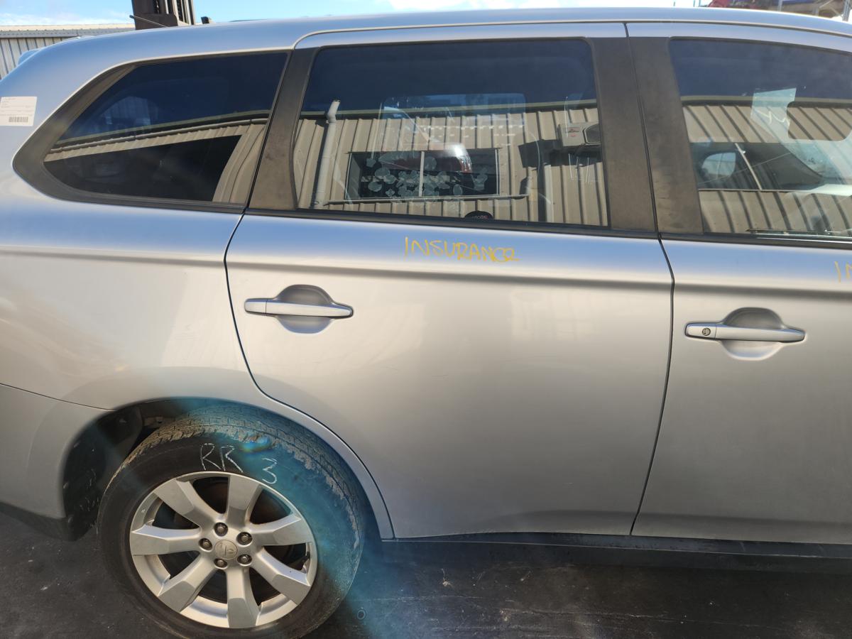 1000921066-Right Rear Door