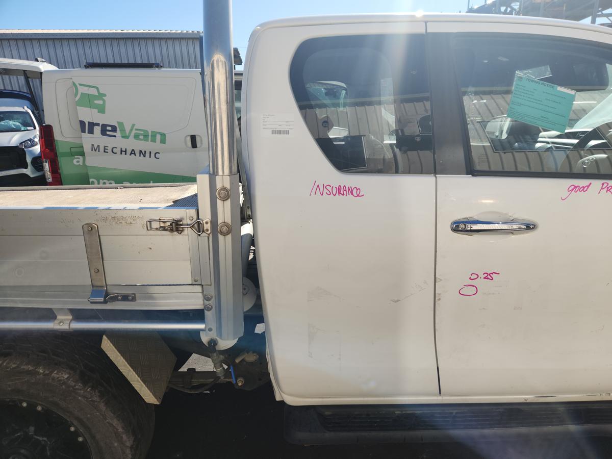 1000928714-Right Rear Door