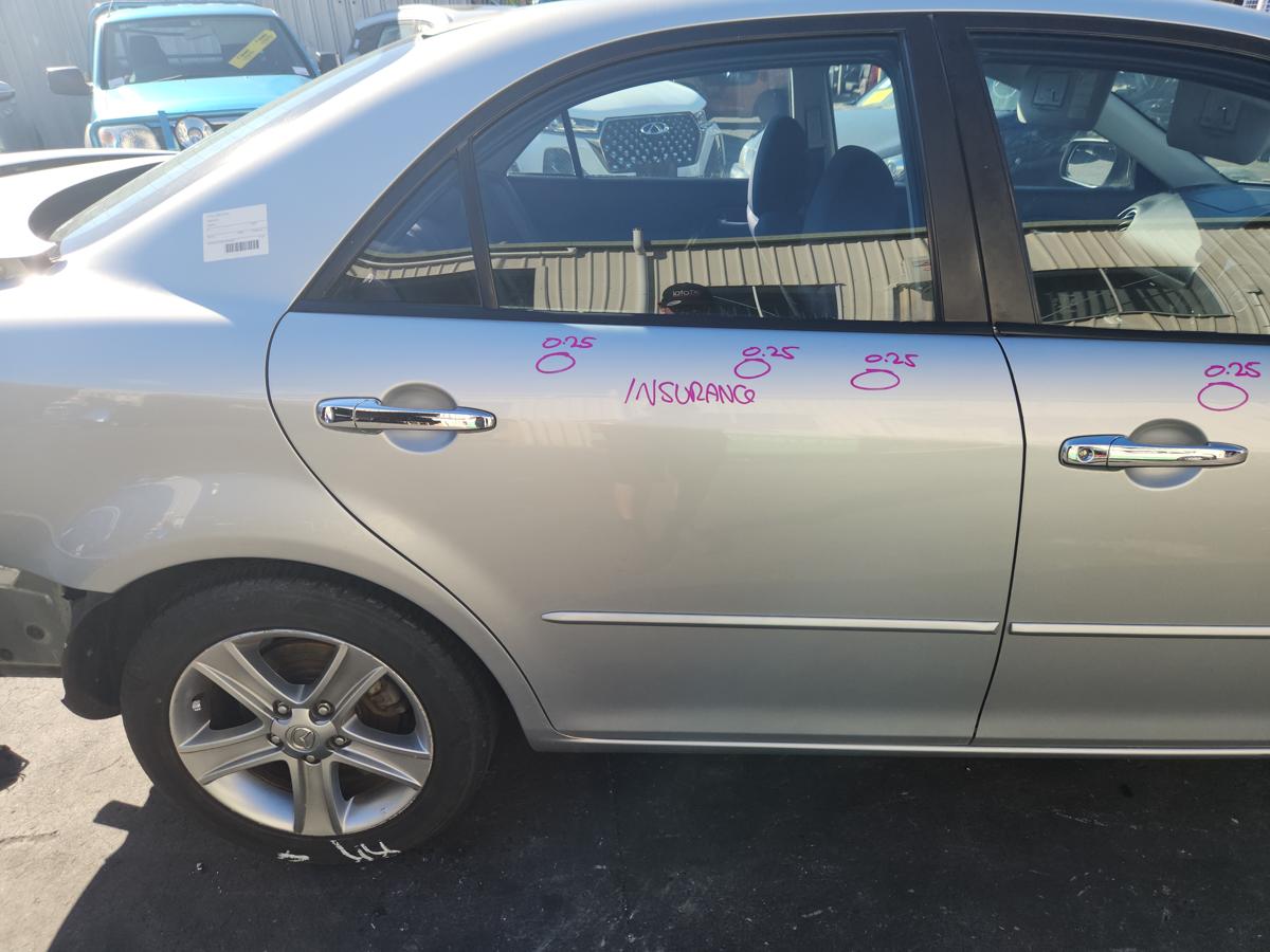 1000928998-Right Rear Door