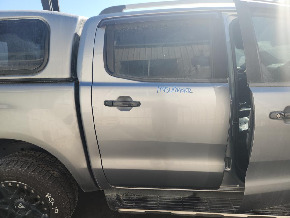 1000940588-Right Rear Door