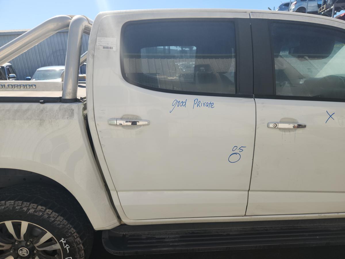 1000940726-Right Rear Door