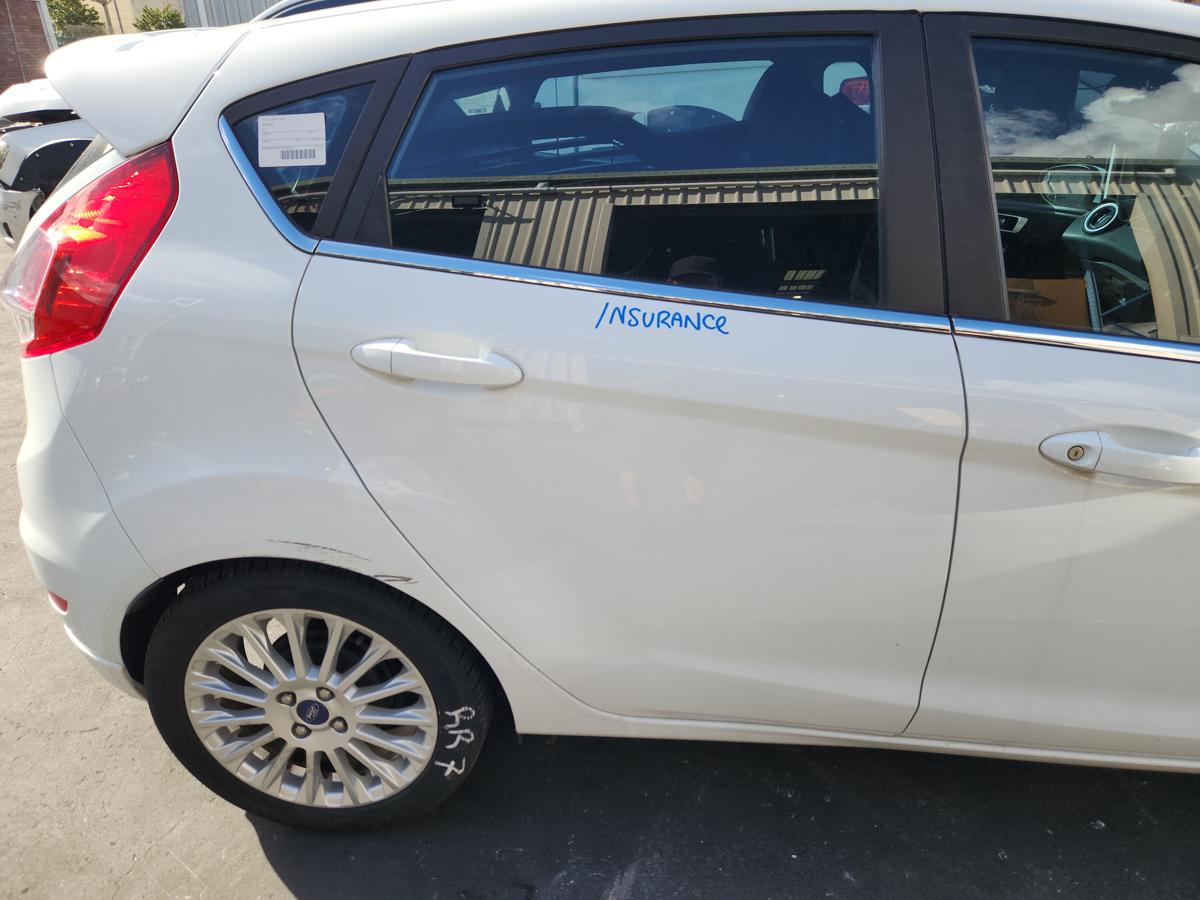 1000944169-Right Rear Door