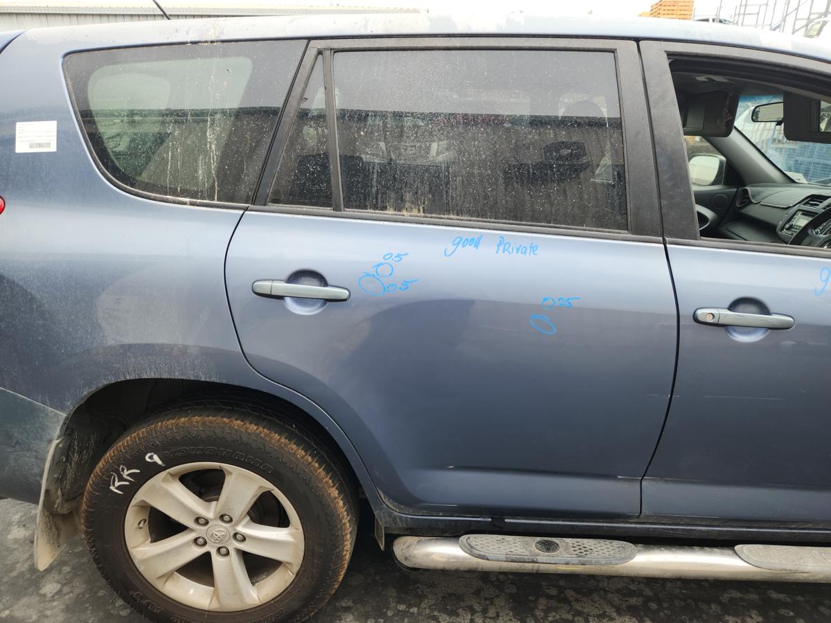 1000945701-Right Rear Door