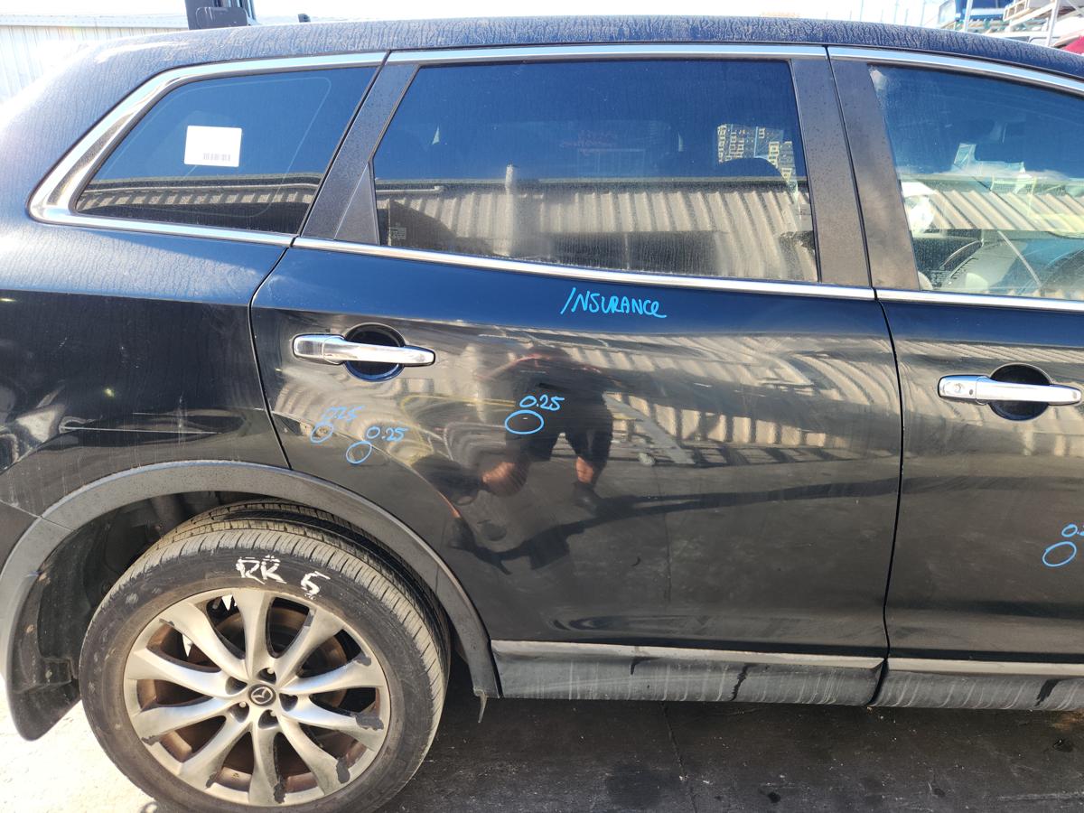 1000945085-Right Rear Door