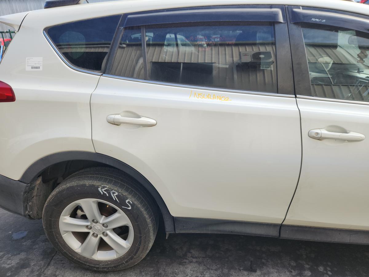 1000949809-Right Rear Door