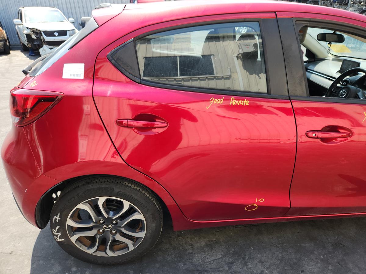 1000952787-Right Rear Door