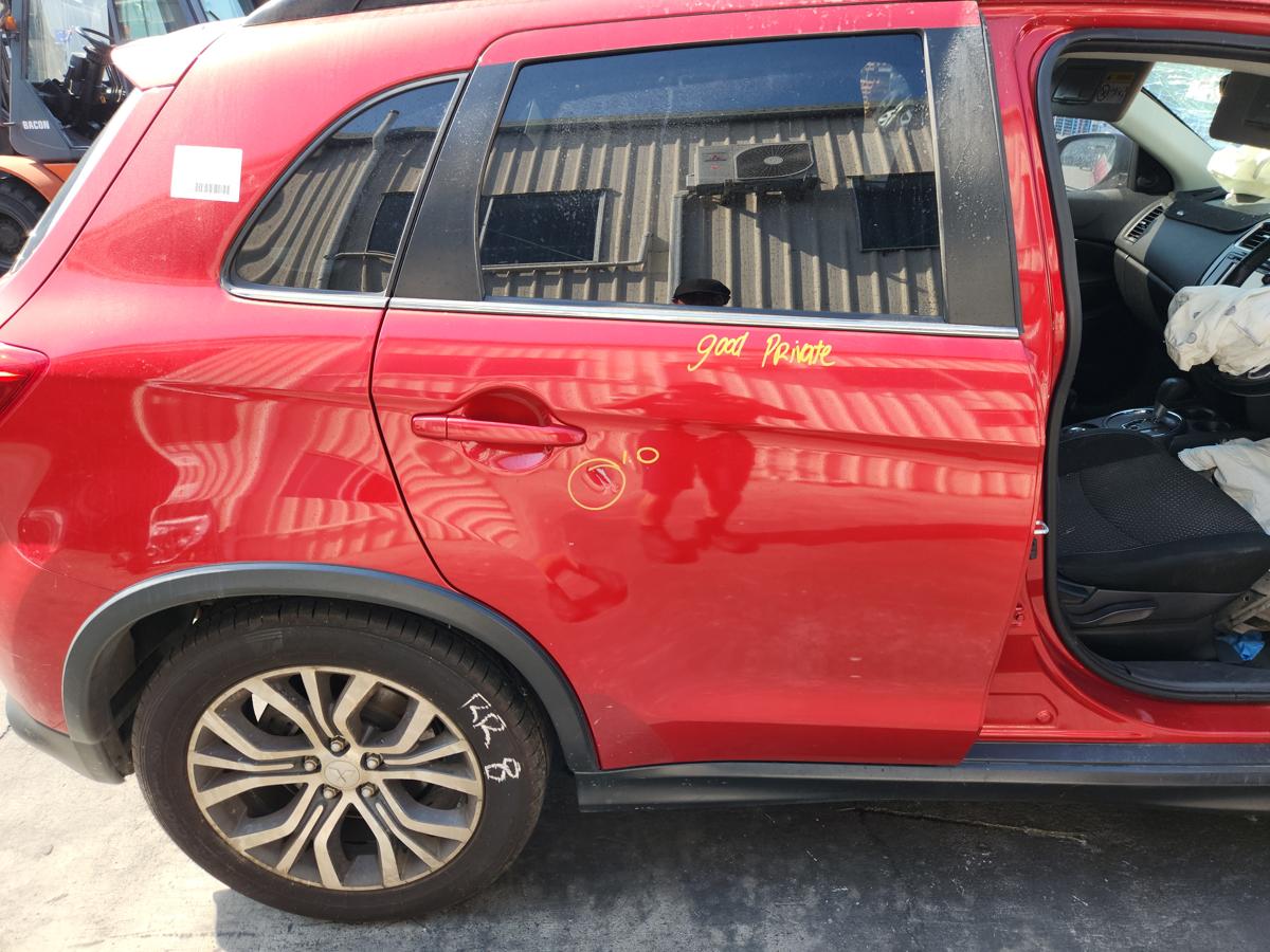 1000952972-Right Rear Door