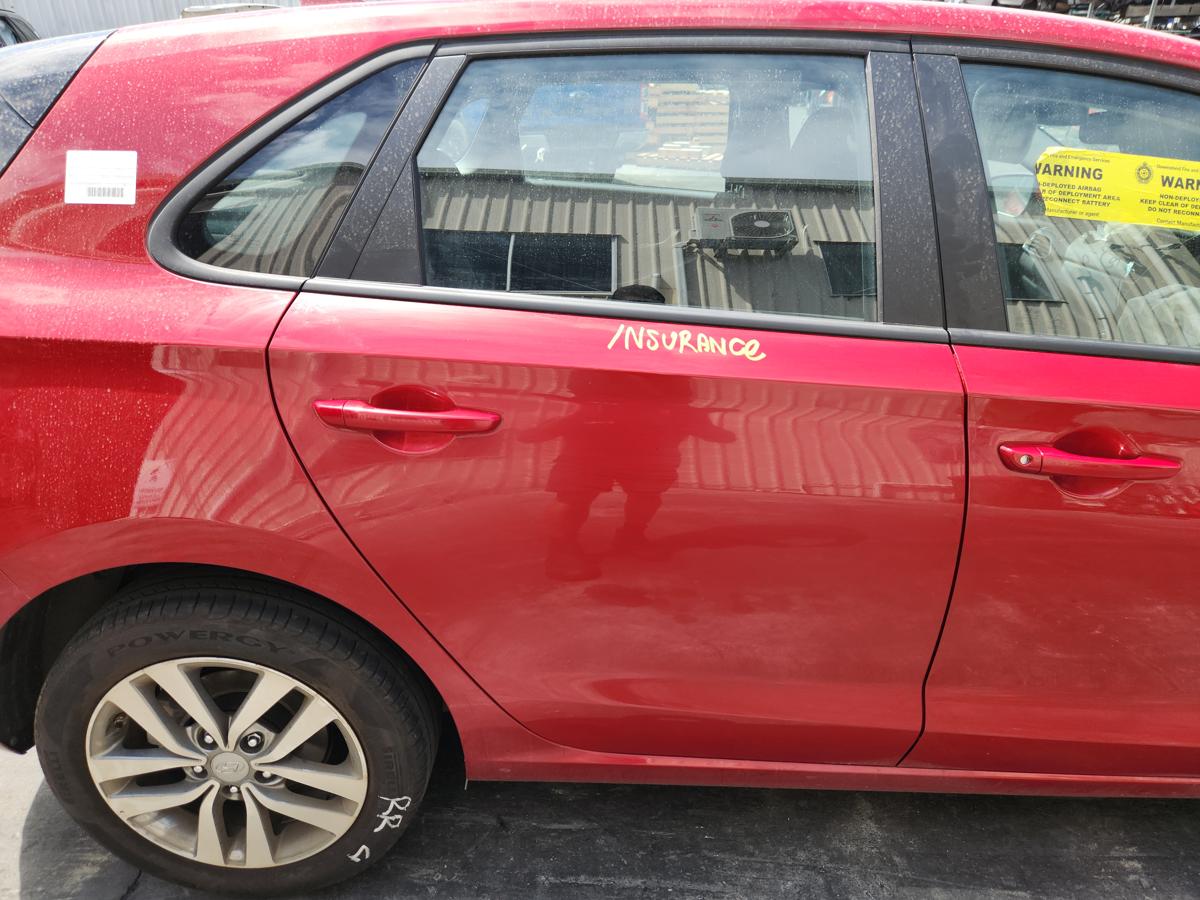 1000954662-Right Rear Door