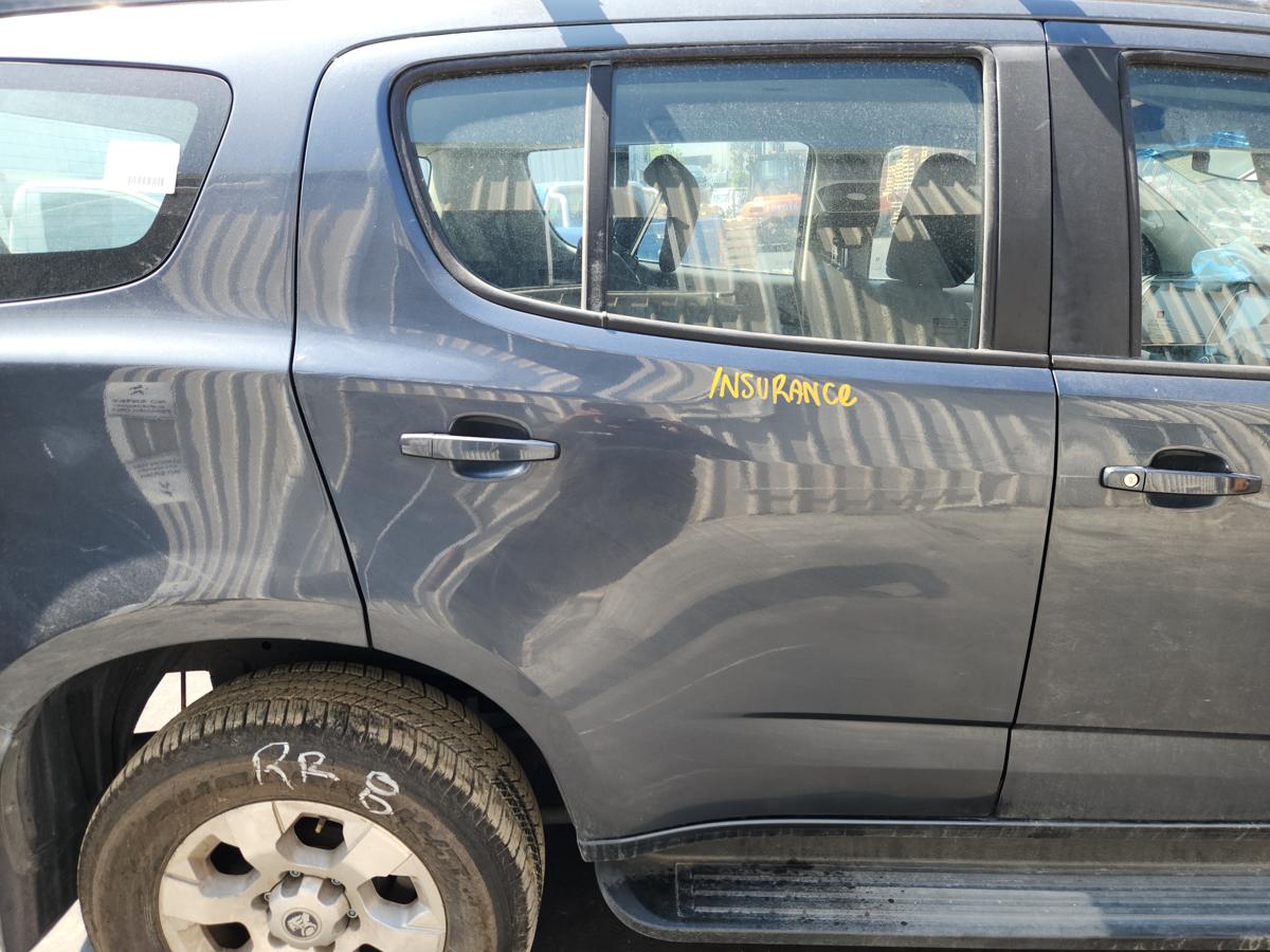 1000956106-Right Rear Door