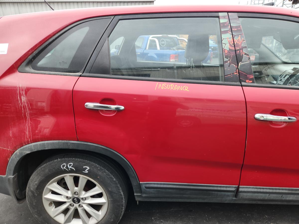 1000957076-Right Rear Door