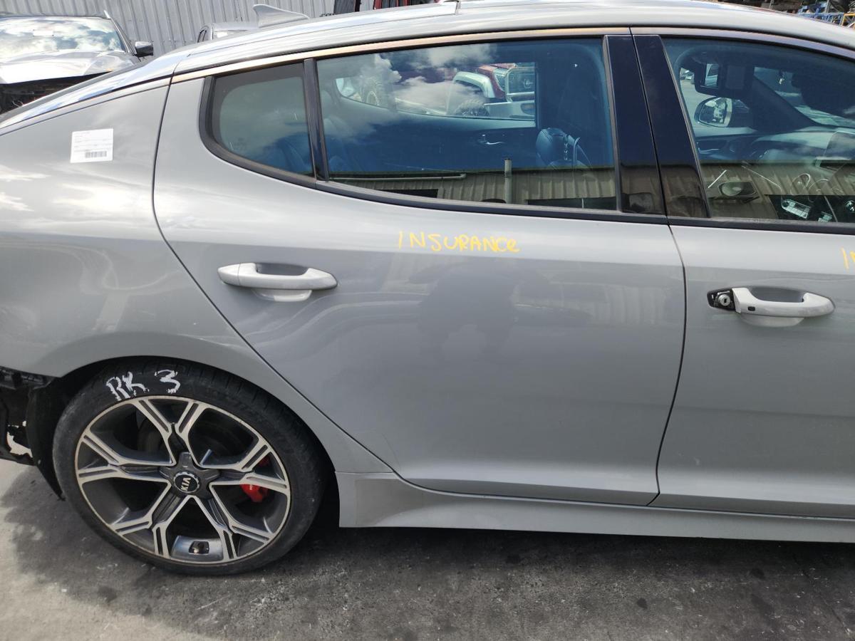 1000900588-Right Rear Door