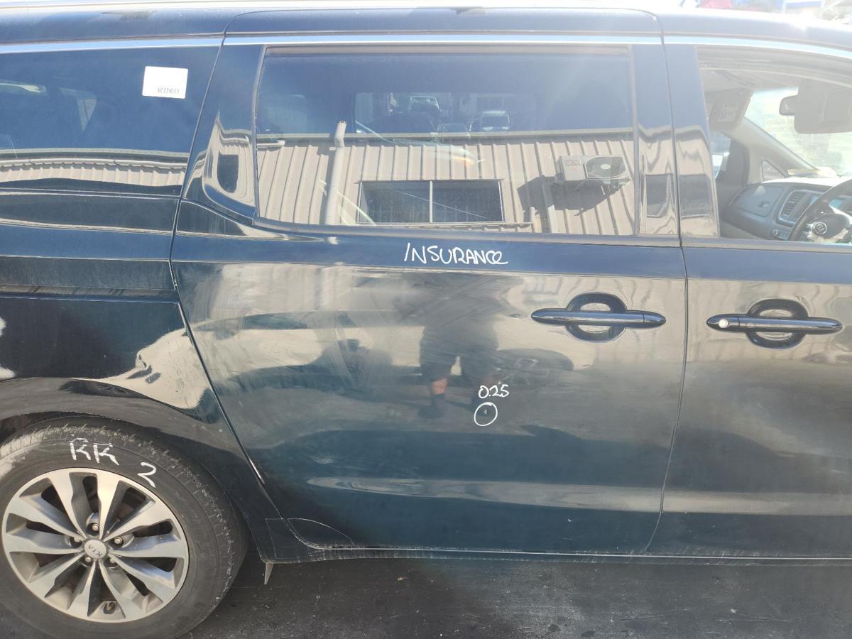 1000907118-Right Rear Door