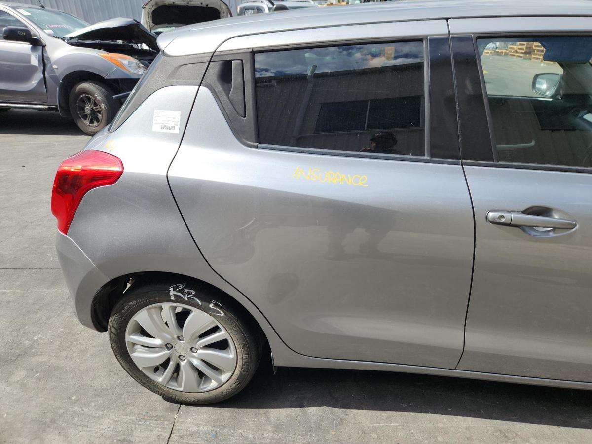 1000877874-Right Rear Door