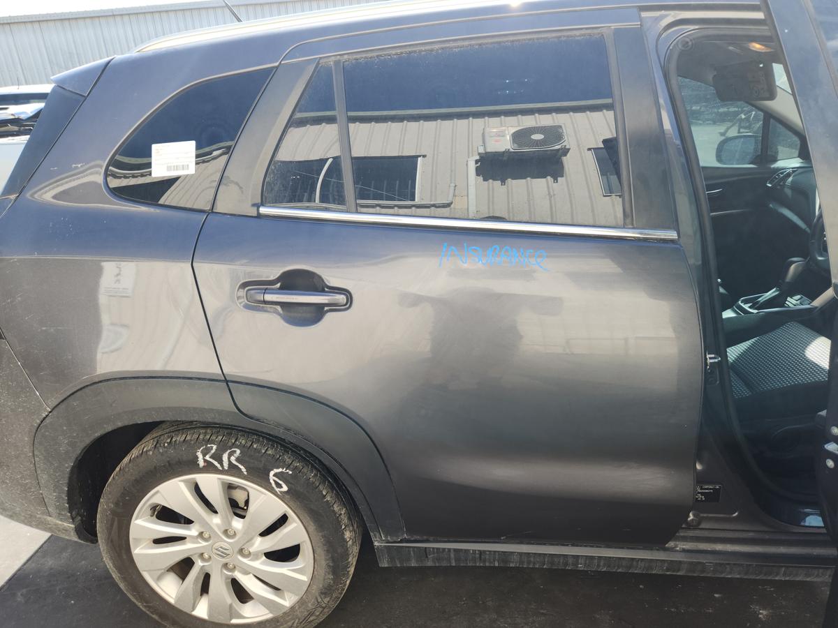 1000935348-Right Rear Door