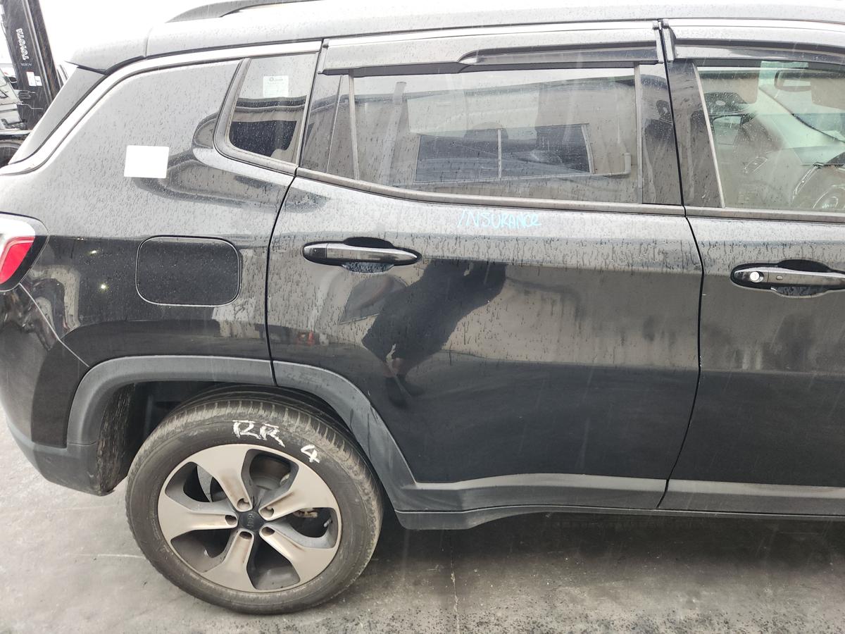 1000936794-Right Rear Door