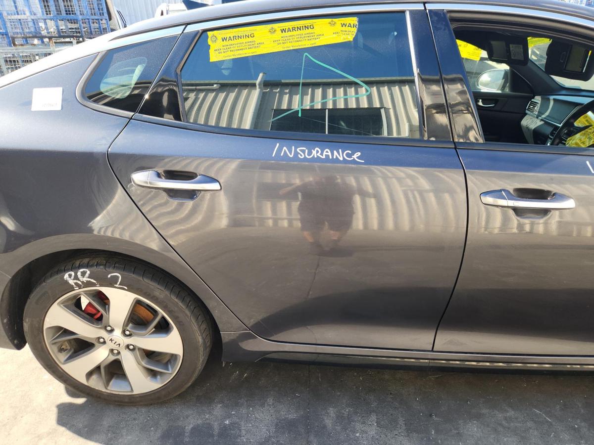 1000909811-Right Rear Door