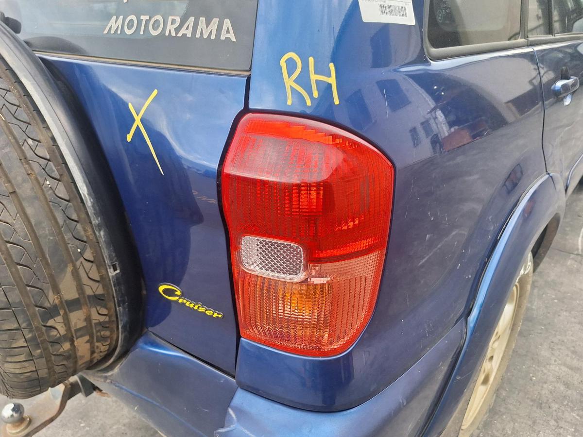 1000813110-Right Taillight