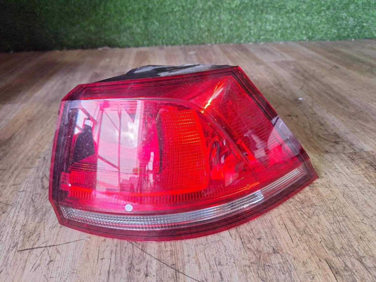 Right Taillight for VOLKSWAGEN GOLF