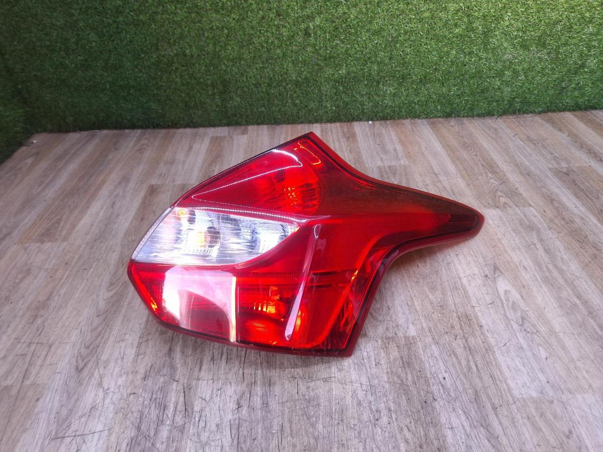 Right Taillight for FORD FOCUS